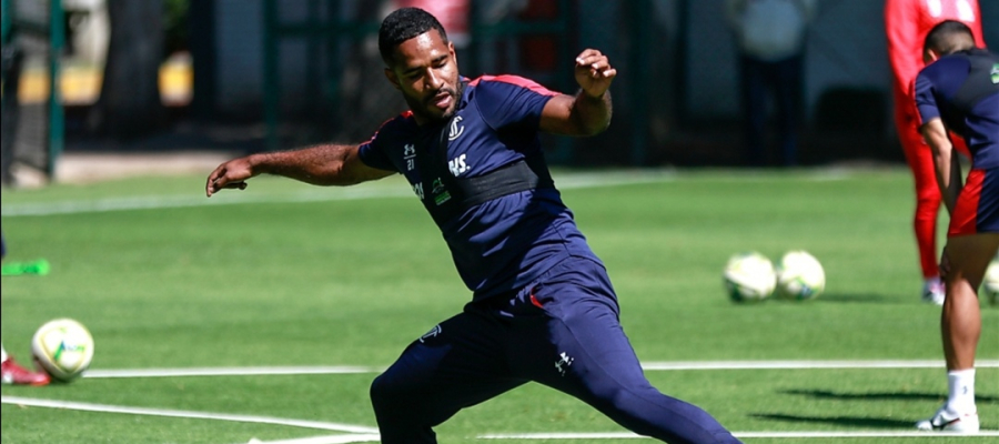 Brayan Angulo muralla roja