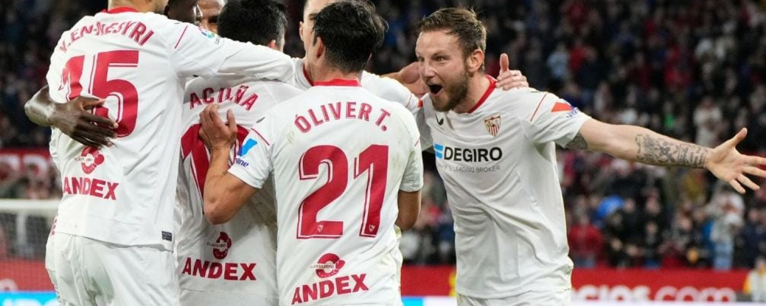 Sevilla sale de la zona de descenso