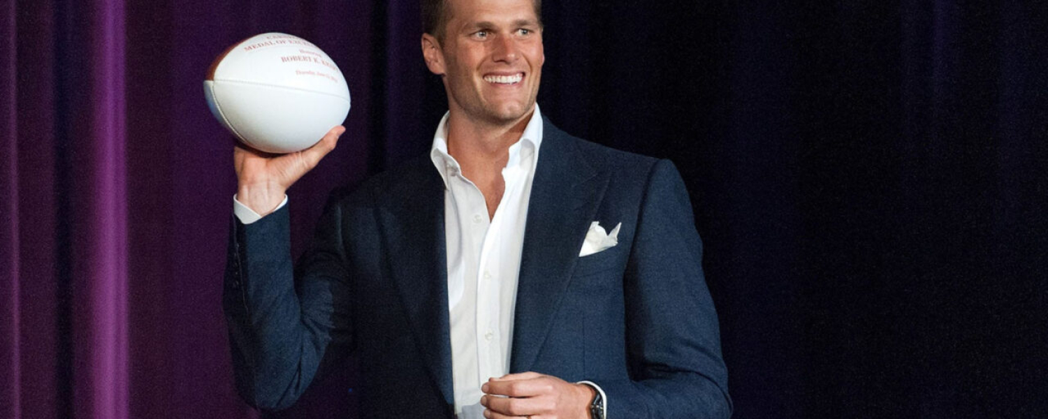 Tom Brady, anunció  que empezará su carrera como comentarista de televisión