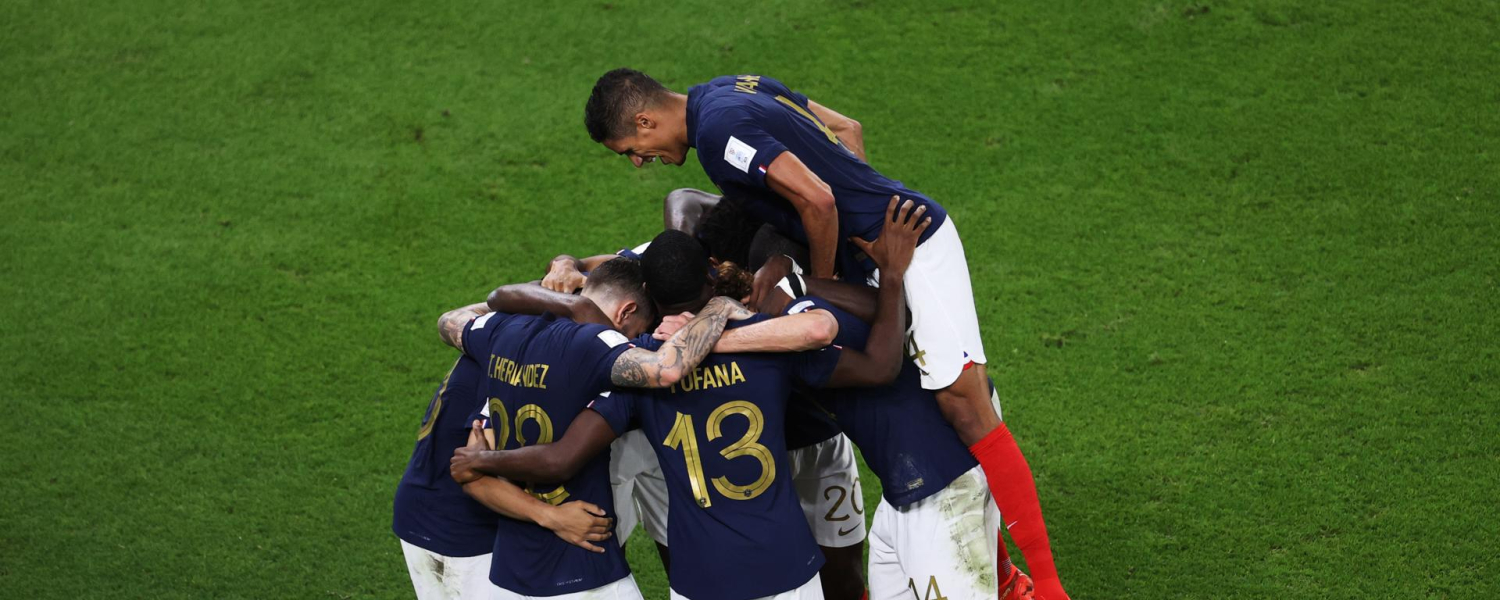 Francia vence 3-1 a Polonia