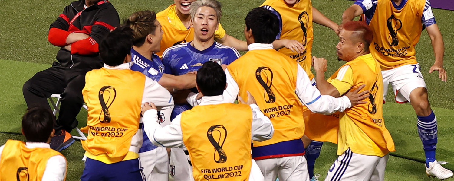 La voltereta de locura de Japón a Alemania