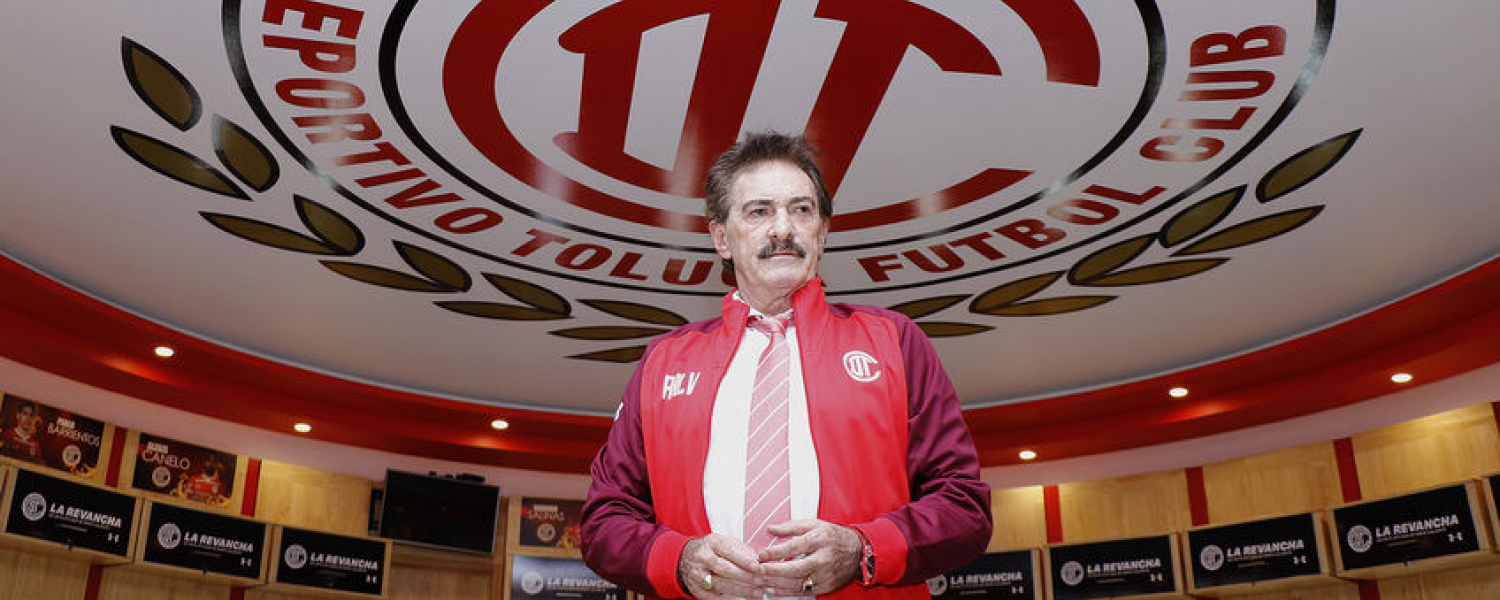 Ricardo LaVolpe reveló en su pódcast cómo en Toluca pedían dinero a jugadores de fuerzas básicas