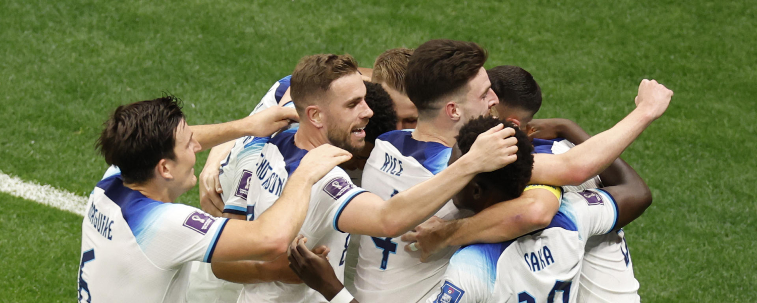 Inglaterra cumple pronóstico