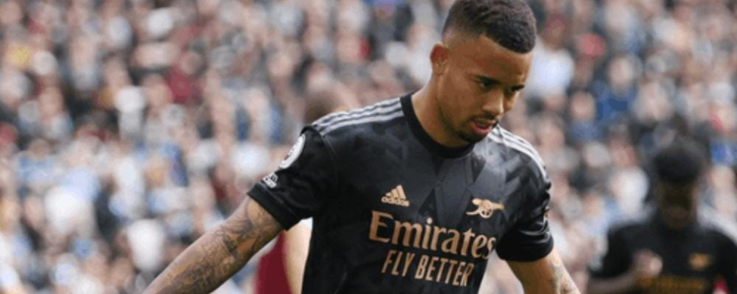 Arsenal se mete en problemas