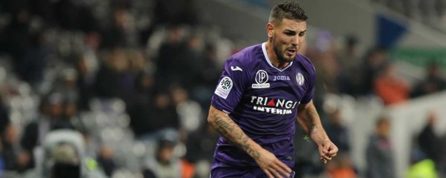 Delort clasifica al campeón; el Toulouse apabulla al Rodez