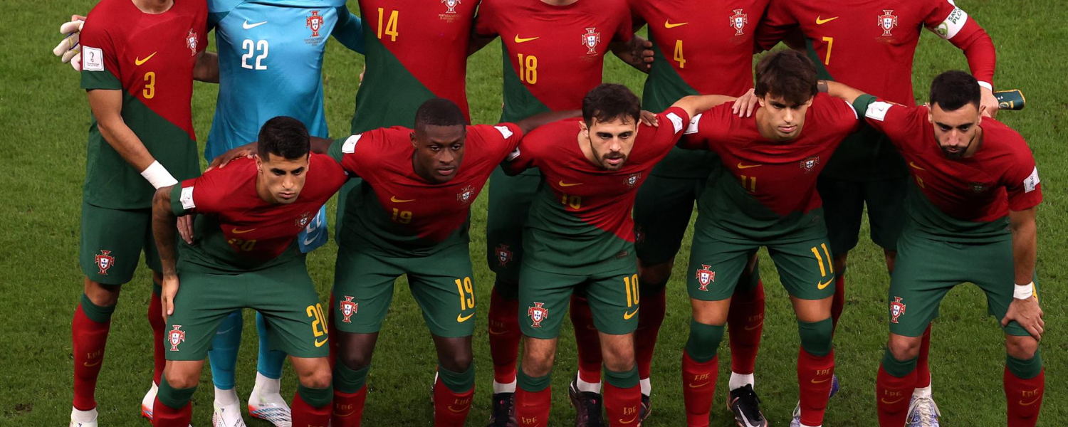 Portugal ganó 2-0, avanzó a los octavos de final
