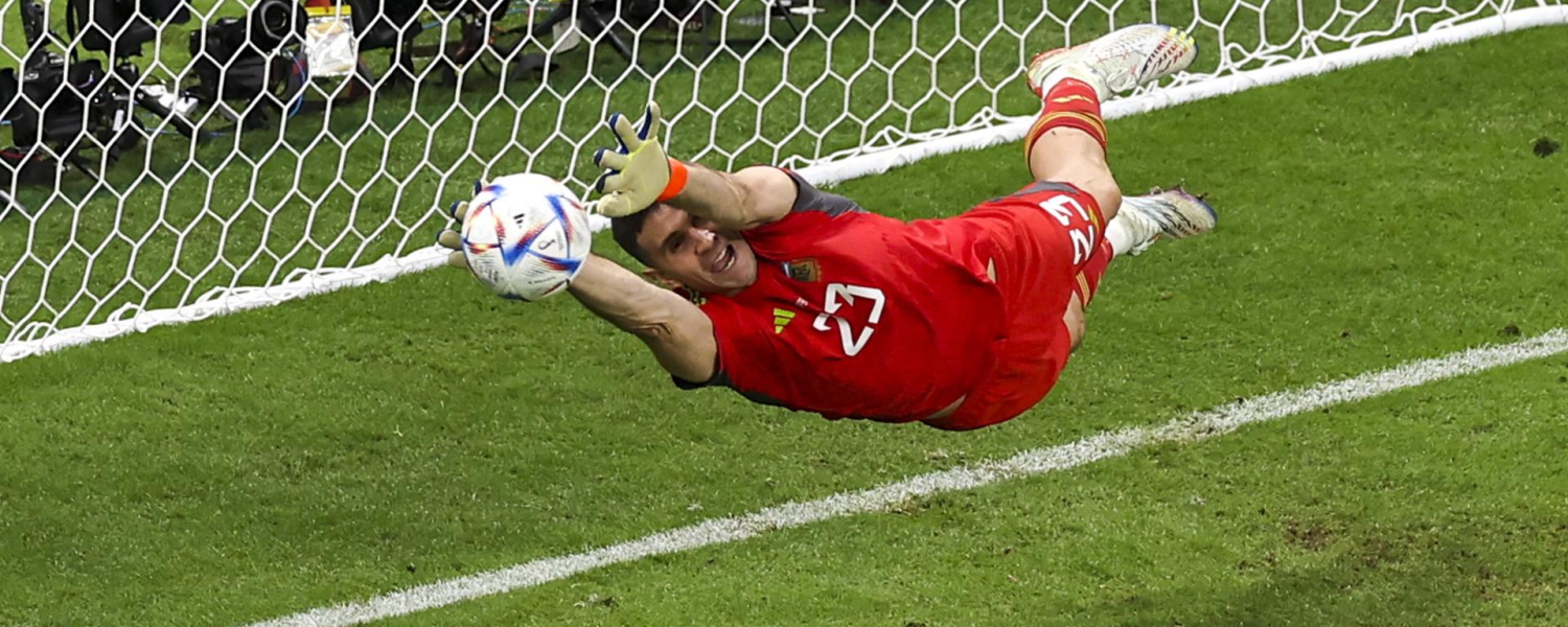 Con Dibu Martínez como héroe, Argentina venció por penales a los Países Bajos