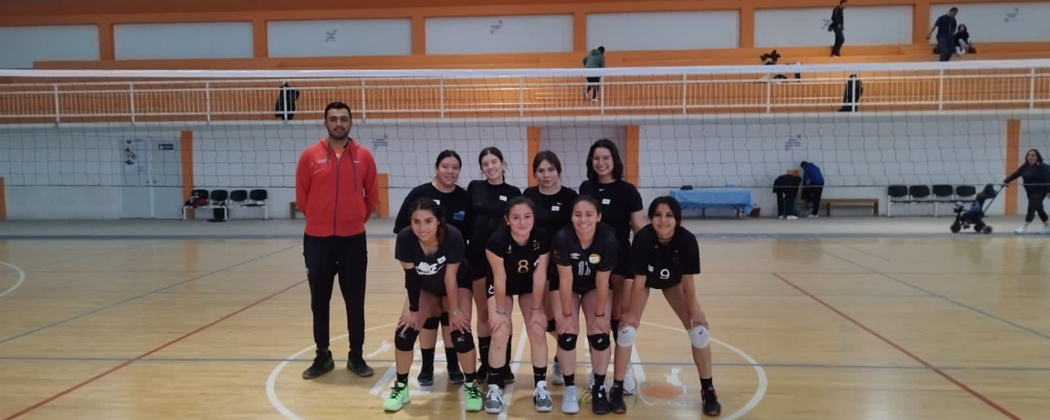 Realizan proceso selectivo de volibol de sala en el EDOMÉX