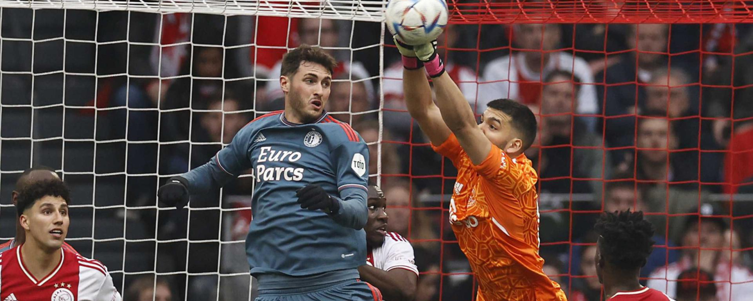 Santiago Giménez y Gutiérrez, únicos europeos confirmados ante Surinam