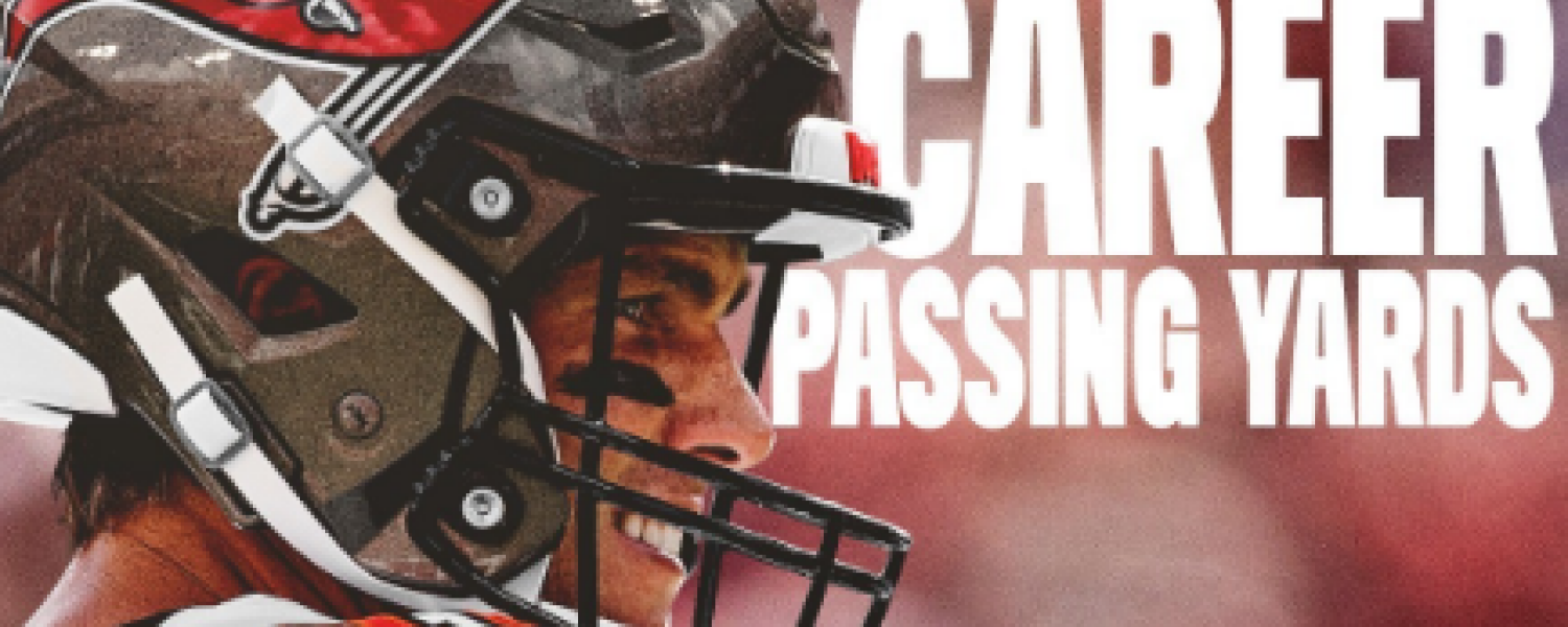 Tom Brady llegó a 100,000 yardas aéreas totales en su carrera.