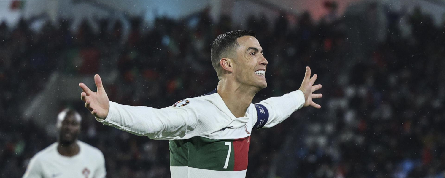 Portugal resuelve por la vía rápida con otro doblete de Cristiano
