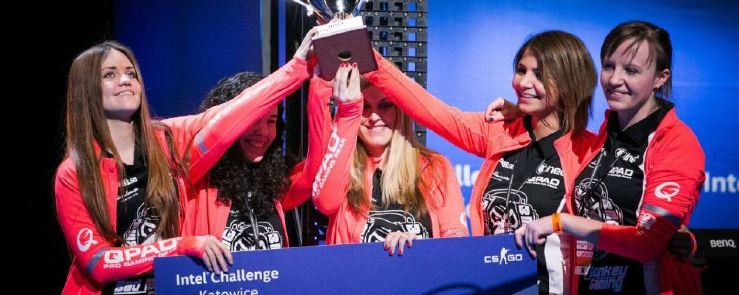 Mujeres en los eSports