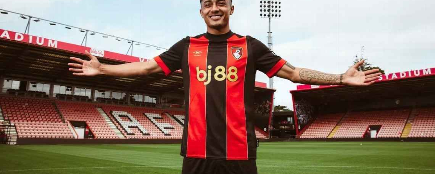 Julián Araujo se une al AFC Bournemouth tras su paso por Barcelona