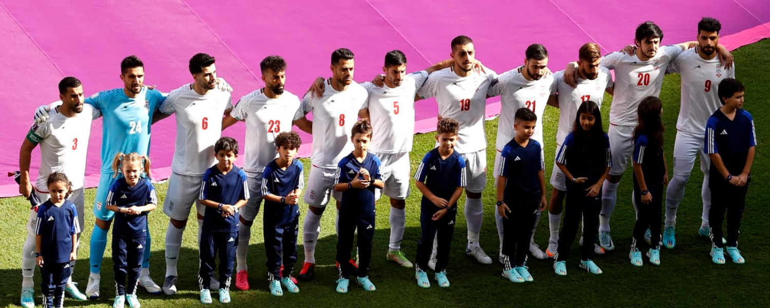 Irán se impuso ante Gales en el último suspiro del partido