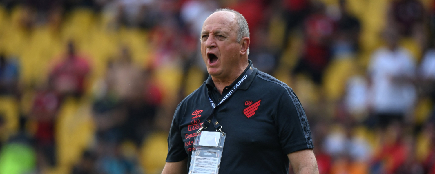 Se retira Scolari