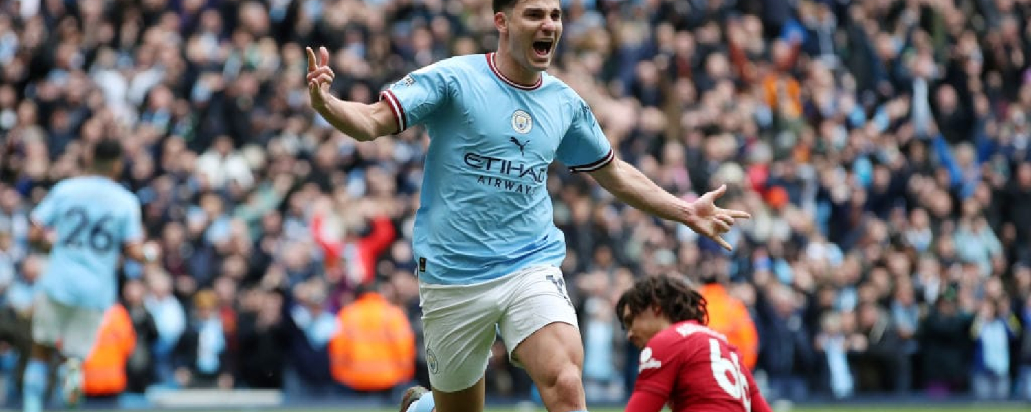 Manchester City sigue en la pelea