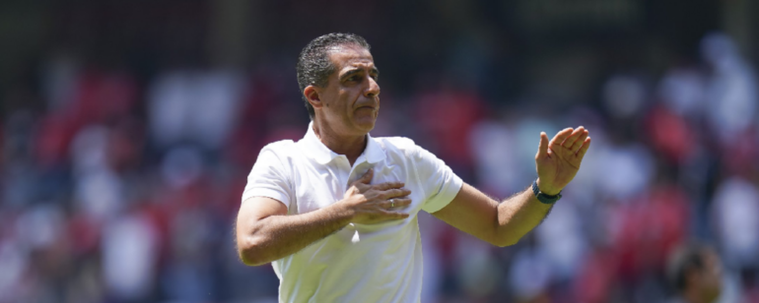 Renato Paiva habla de la situación de Paulinho y Luan García