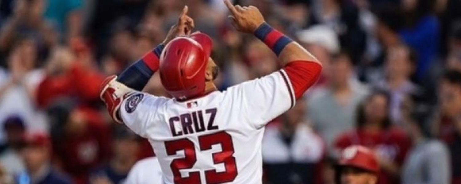 Nelson Cruz llega a los Padres