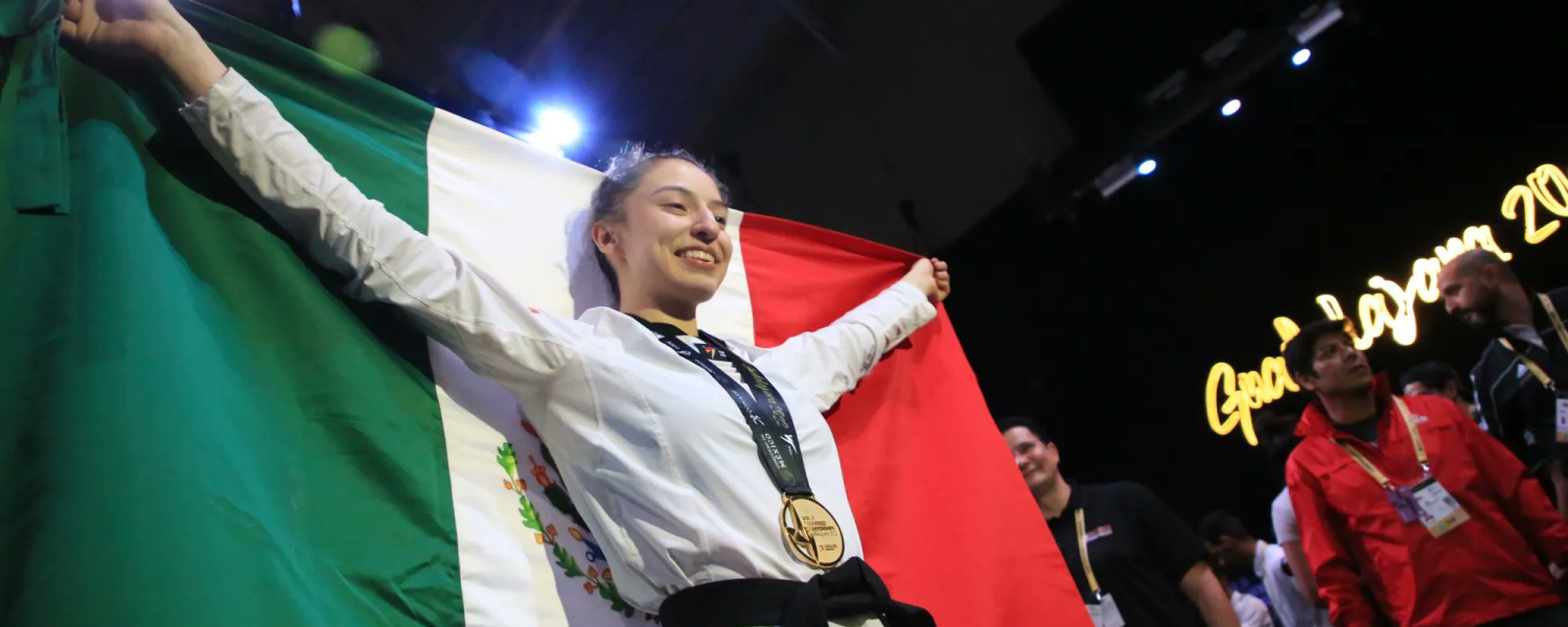 Daniela Souza gana oro en mundial de taekwondo