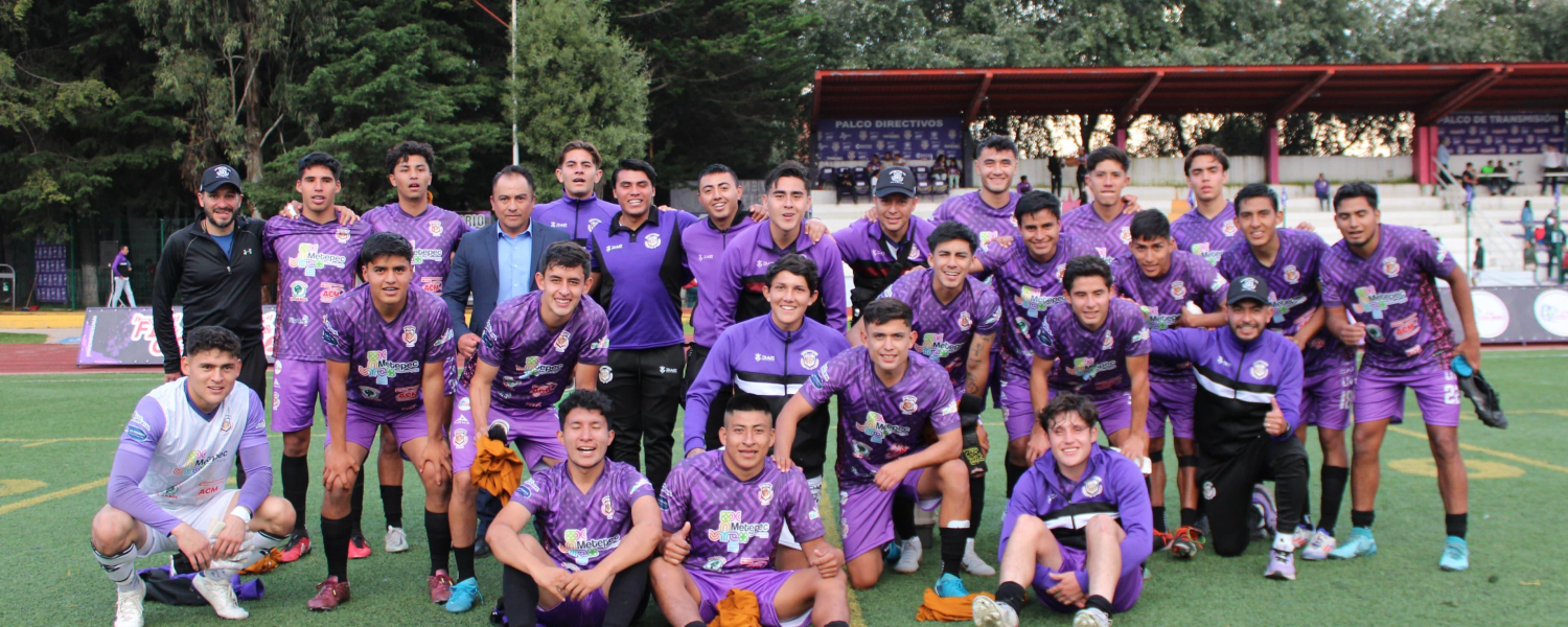 Golean los Artesanos en la Liga Premier.