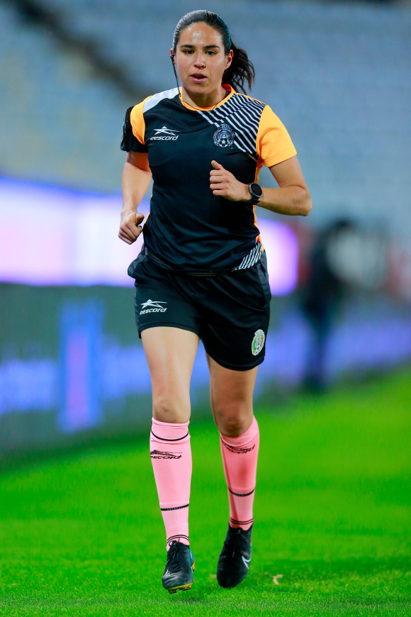karen-diaz-arbitro-mexicana-.jpg